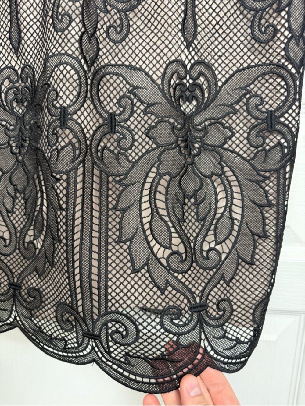 REISS Zola Lace Sheath Dress Size 8 Black Cream Neutral - Picture 9 of 13